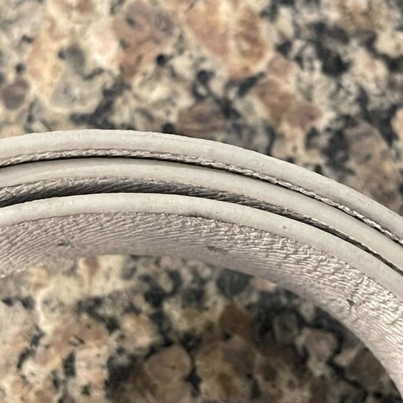 Men's Size 90/36 Louis Vuitton Initials White LV Taiga Leather Belt SPBJB 345082 - Picture 6 of 6